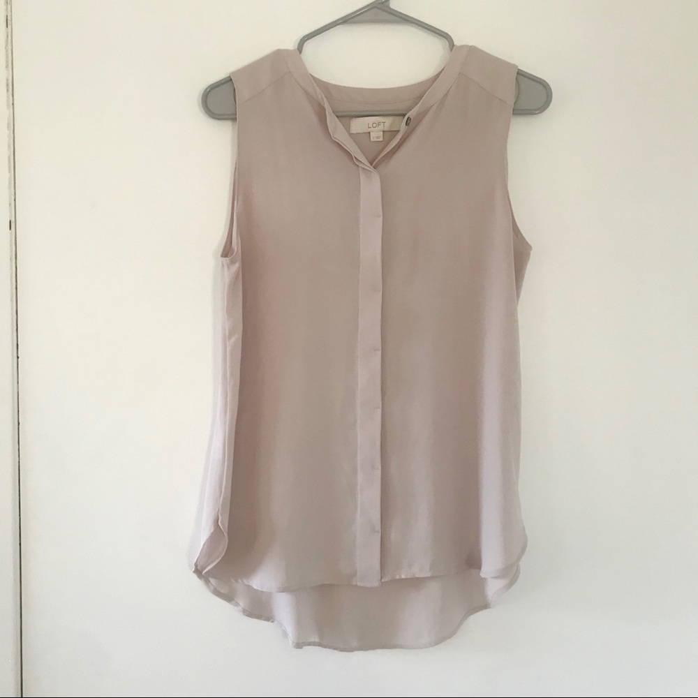 Loft Sleeveless Button Down Top